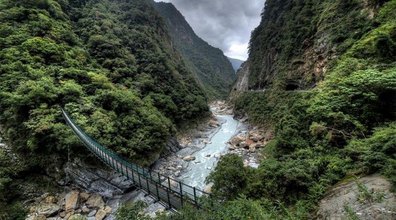 Cầu treo Taroko